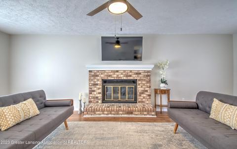 504 W Geneva Dr, Dewitt, MI 48820 photo 13