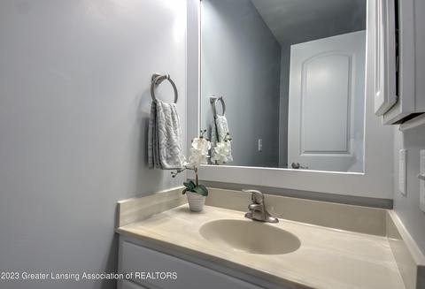 504 W Geneva Dr, Dewitt, MI 48820 photo 23