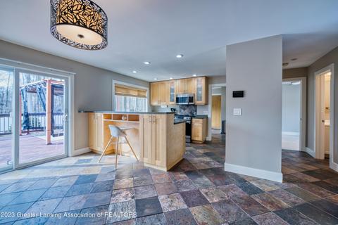 1175 Buckingham Rd, Haslett, MI 48840 photo 9