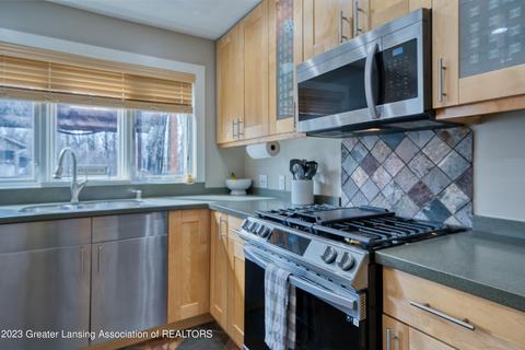 1175 Buckingham Rd, Haslett, MI 48840 photo 12
