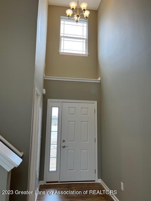 808 Starlight Way, Perry, MI 48872 photo 2