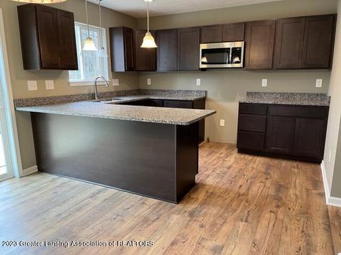 808 Starlight Way, Perry, MI 48872 photo 8