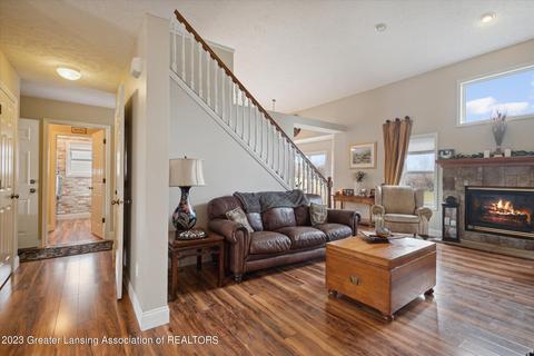 3830 Danbridge Dr, Lansing, MI 48906 photo 12