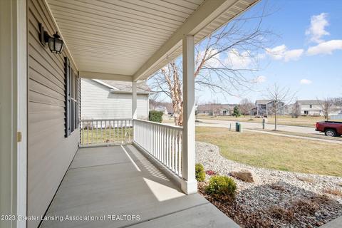 3830 Danbridge Dr, Lansing, MI 48906 photo 8