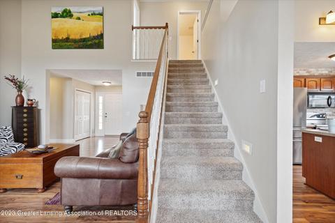3830 Danbridge Dr, Lansing, MI 48906 photo 6