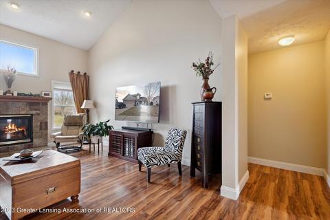 3830 Danbridge Dr, Lansing, MI 48906 photo 11