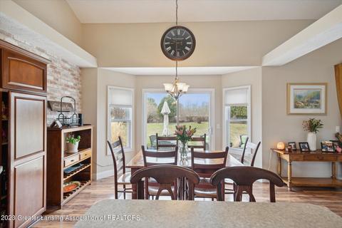 3830 Danbridge Dr, Lansing, MI 48906 photo 21