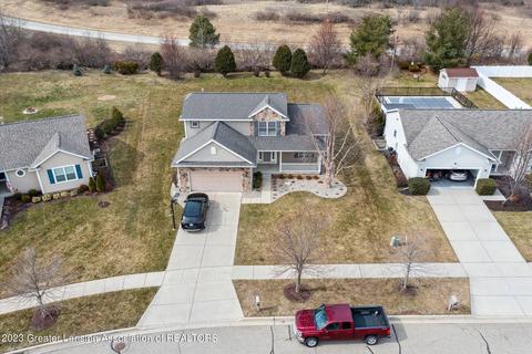 3830 Danbridge Dr, Lansing, MI 48906 photo 2