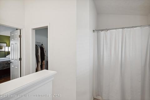 3830 Danbridge Dr, Lansing, MI 48906 photo 27