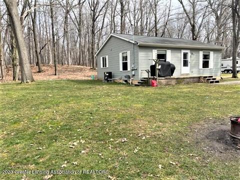 12421 Kruger Ln, Dewitt, MI 48820 photo 3