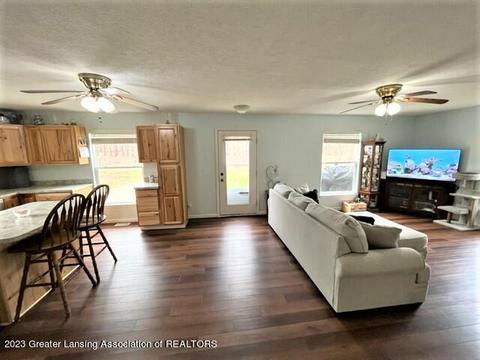 12421 Kruger Ln, Dewitt, MI 48820 photo 6