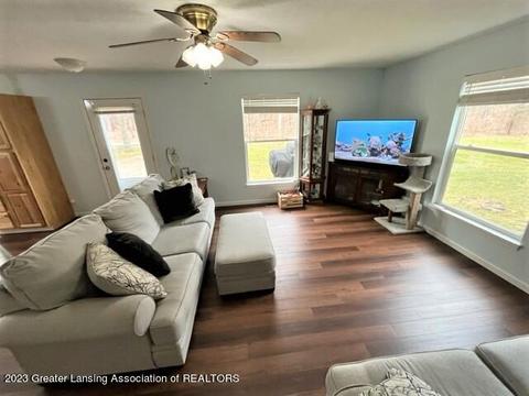 12421 Kruger Ln, Dewitt, MI 48820 photo 8