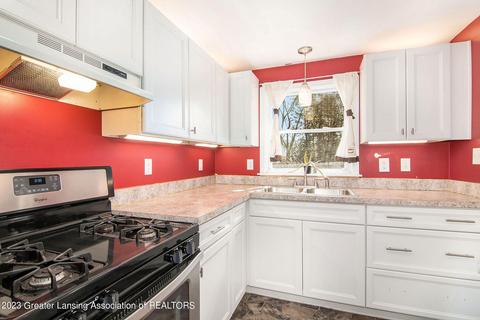 600 E Higham St, Saint Johns, MI 48879 photo 11