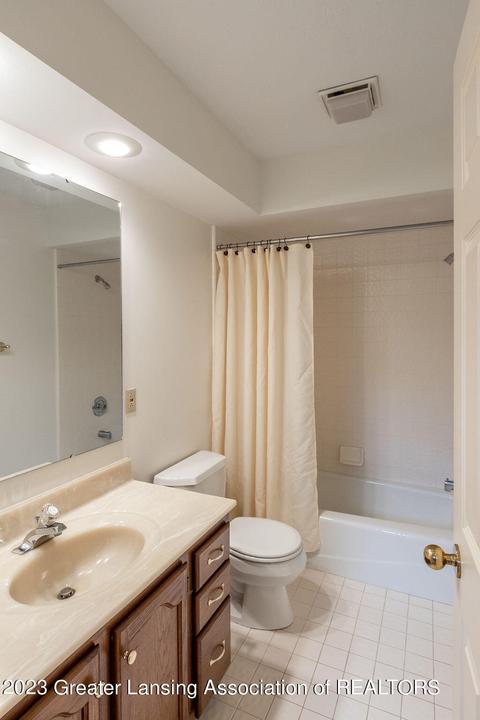 1897 E Danbury, Okemos, MI 48864 photo 26