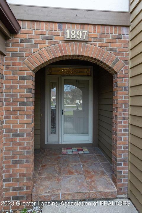 1897 E Danbury, Okemos, MI 48864 photo 3
