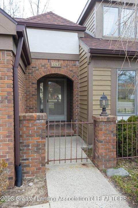 1897 E Danbury, Okemos, MI 48864 photo 2