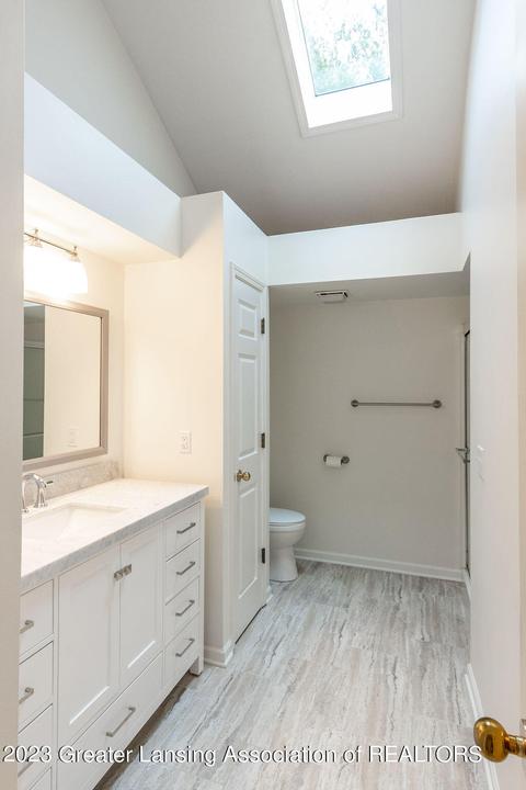 1897 E Danbury, Okemos, MI 48864 photo 22