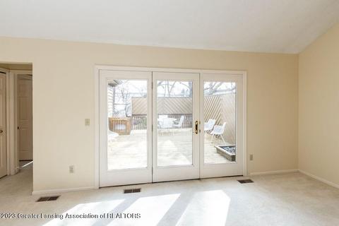 1897 E Danbury, Okemos, MI 48864 photo 9