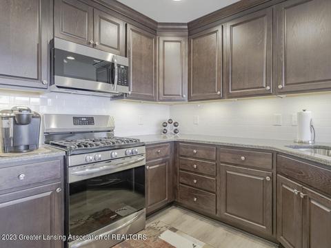 1200 Wineleaf Ln, Dewitt, MI 48820 photo 14
