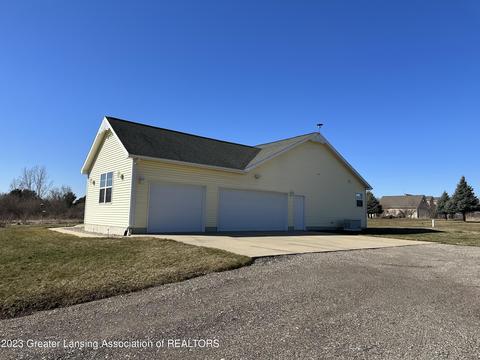11730 Krepps Rd, Dewitt, MI 48820 photo 2