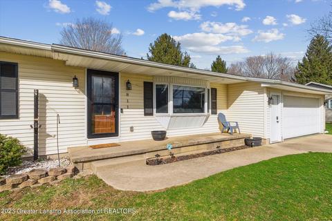 811 E Webb Dr, Dewitt, MI 48820 photo 3