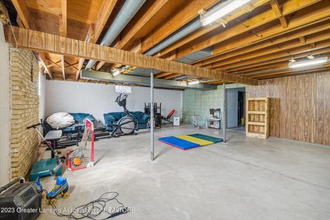 811 E Webb Dr, Dewitt, MI 48820 photo 25