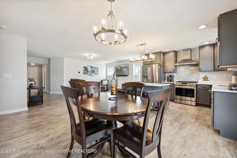5644 Bittern Dr, Holt, MI 48842 photo 9