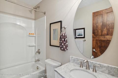 5245 E Hawk Hollow Dr, Bath, MI 48808 photo 24