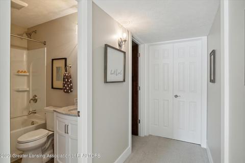 5245 E Hawk Hollow Dr, Bath, MI 48808 photo 23