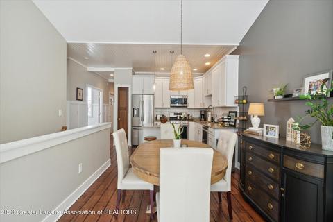 5247 E Hawk Hollow Dr, Bath, MI 48808 photo 10