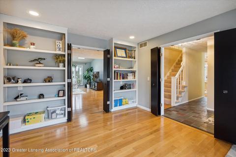 4433 Comanche Dr, Okemos, MI 48864 photo 10