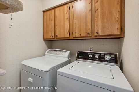 4433 Comanche Dr, Okemos, MI 48864 photo 23