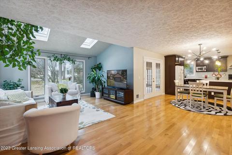 4433 Comanche Dr, Okemos, MI 48864 photo 11