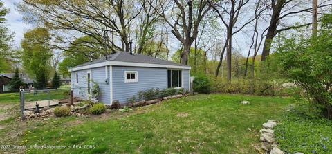 5830 Rolfe Rd, Lansing, MI 48911 photo 2