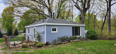 5830 Rolfe Rd, Lansing, MI 48911