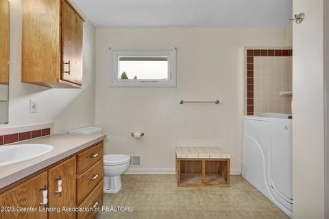 1258 W Pratt Rd, Dewitt, MI 48820 photo 17