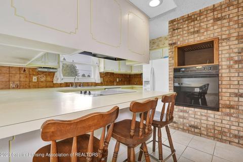1258 W Pratt Rd, Dewitt, MI 48820 photo 9