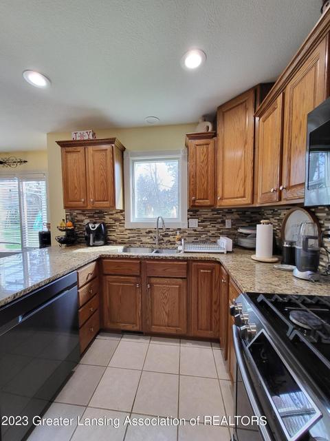4569 Sid Dr, Jackson, MI 49201 photo 6