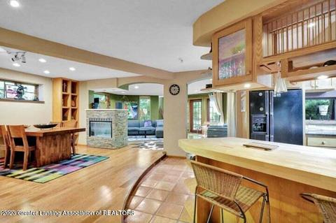 910 Jolly Rd, Okemos, MI 48864 photo 12