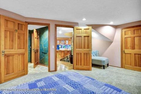 910 Jolly Rd, Okemos, MI 48864 photo 19