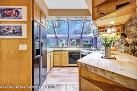 910 Jolly Rd, Okemos, MI 48864 photo 7