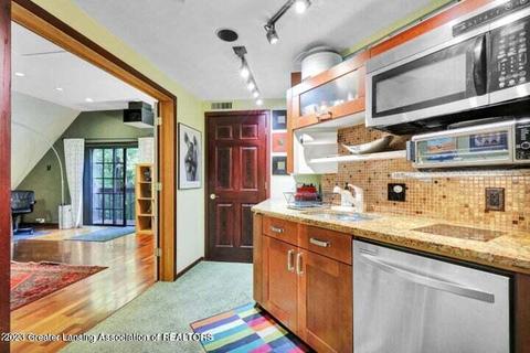 910 Jolly Rd, Okemos, MI 48864 photo 4