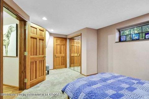 910 Jolly Rd, Okemos, MI 48864 photo 21
