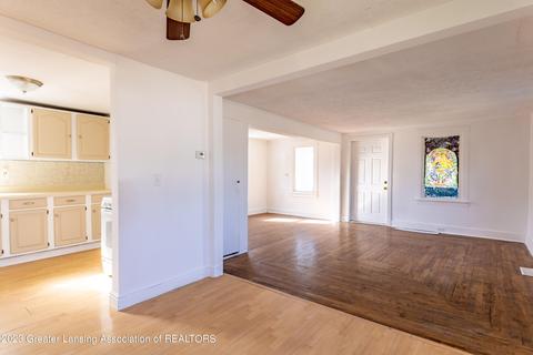648 E Cavanaugh Rd, Lansing, MI 48910 photo 10