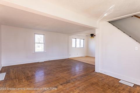 648 E Cavanaugh Rd, Lansing, MI 48910 photo 12