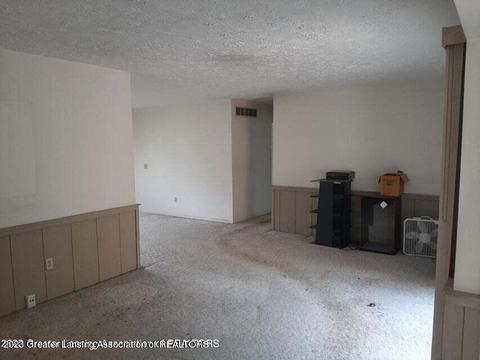 3902 Moonlight Ln, Holt, MI 48842 photo 7