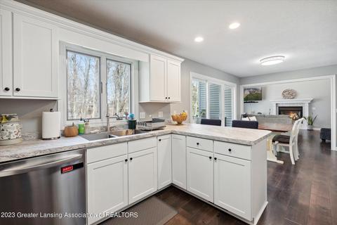 1568 Sanborn Dr, Dewitt, MI 48820 photo 17