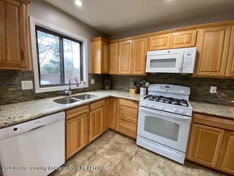 4417 Britton Rd, Perry, MI 48872 photo 6