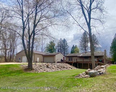 4417 Britton Rd, Perry, MI 48872 photo 1