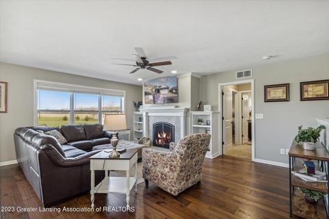 4955 E Dennis Rd, Webberville, MI 48892 photo 10